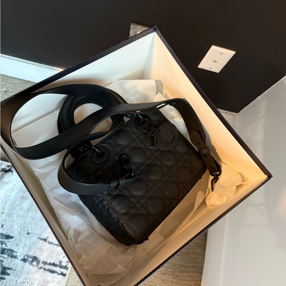 *SOLD* - Picture 10 of 16